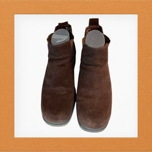 Vintage Fashion Bug Dark Brown Suede Pull-on Ankle Boots Women’s Size 8